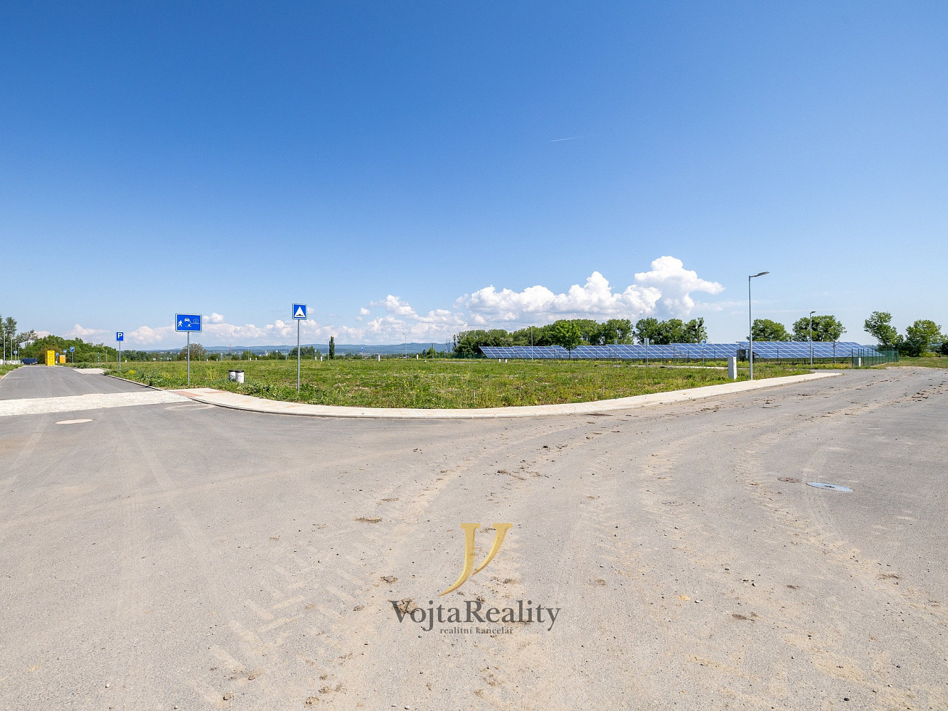 Prodej stavebního pozemku 811 m² – fotografie 5