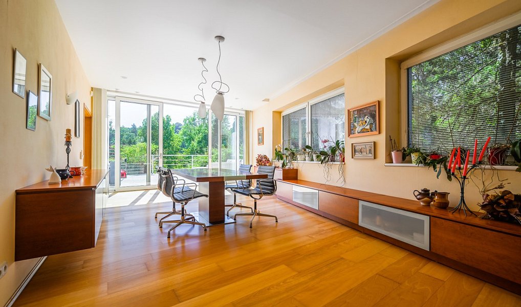 Prodej domu 1 032 m² s pozemkem 2 429 m², Zlín – náhled fotky 19