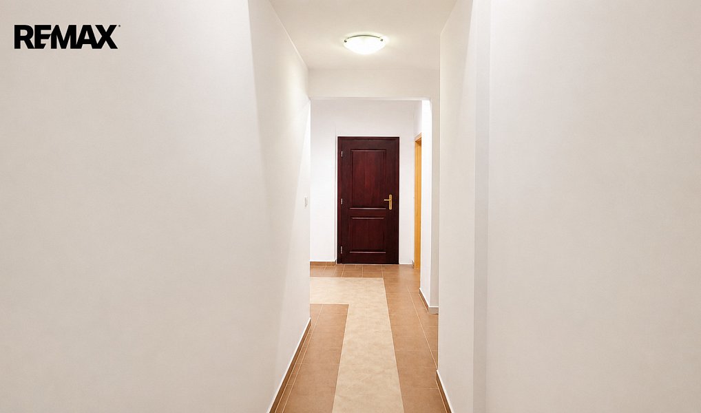Pronájem bytu 3+1 76 m², Karlovy Vary – náhled fotky 10