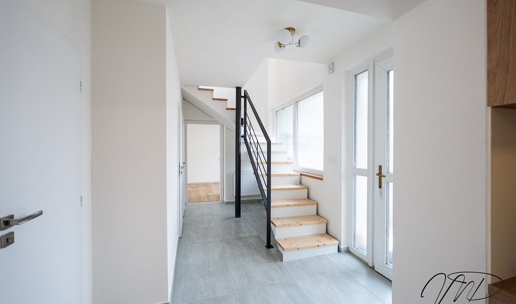 Prodej domu 188 m² s pozemkem 372 m², Pravlov – náhled fotky 11