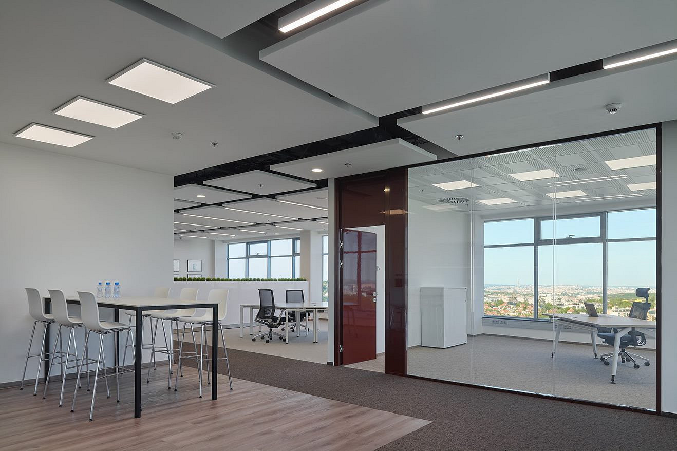 Pronájem kanceláře 649 m² – fotografie 4
