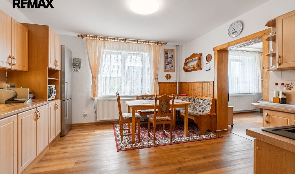 Prodej domu 328 m² s pozemkem 758 m², Vejprty – náhled fotky 20