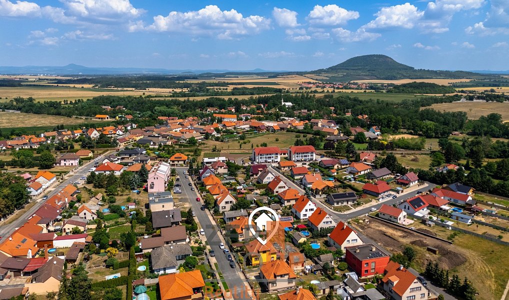 Prodej domu 165 m² s pozemkem 596 m², Straškov-Vodochody – náhled fotky 39