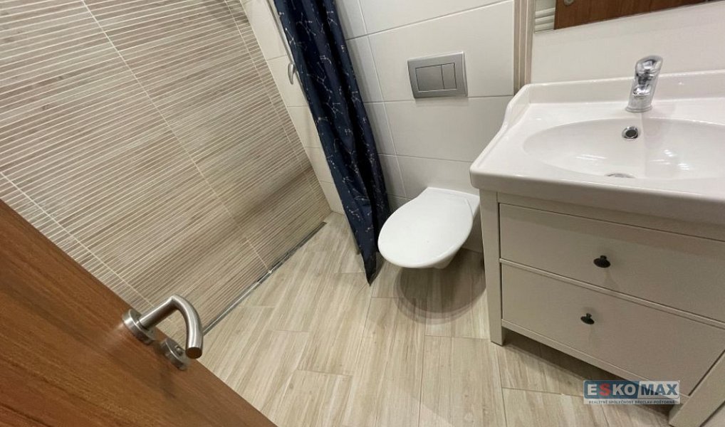 Pronájem bytu 1+kk 26 m², Lednice – náhled fotky 5