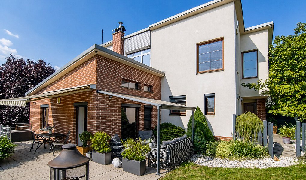 Prodej domu 258 m² s pozemkem 756 m², Praha – náhled fotky 12