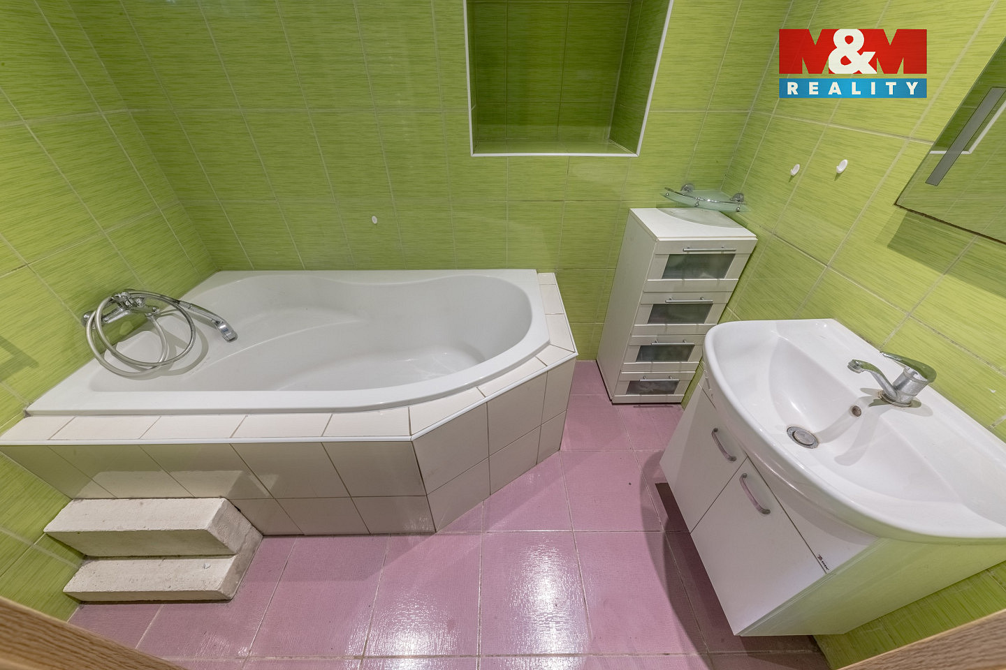 Prodej domu 129 m² s pozemkem 159 m² – pohled 3