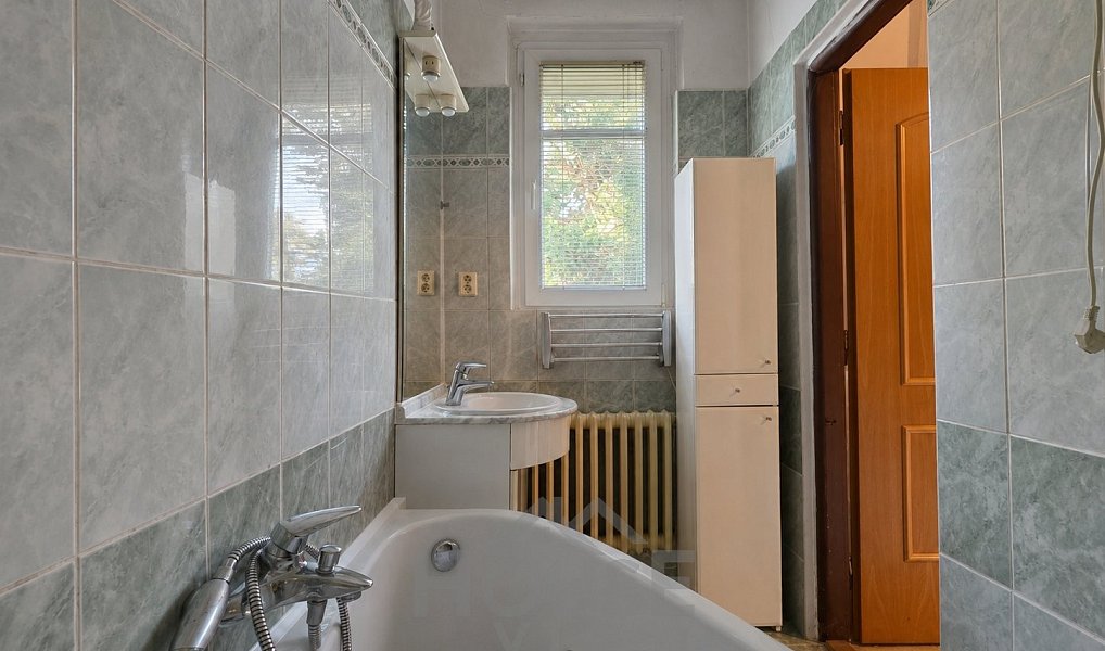Prodej domu 275 m² s pozemkem 739 m², Praha – náhled fotky 12