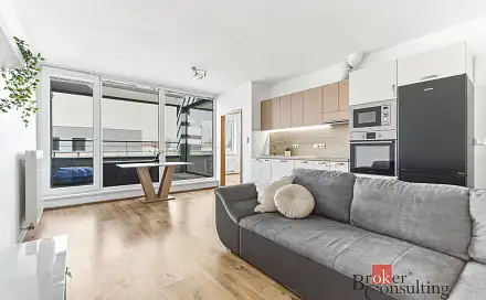 Pronájem bytu 2+kk 55 m², V Hliníkách, Chrudim - Chrudim IV