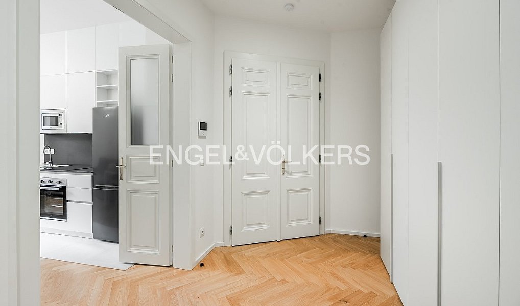 Pronájem bytu 2+kk 49 m², Praha – náhled fotky 4