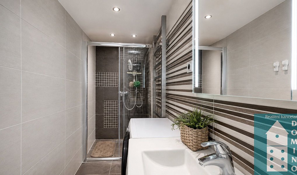 Prodej domu 241 m² s pozemkem 341 m², Halenkovice – náhled fotky 29