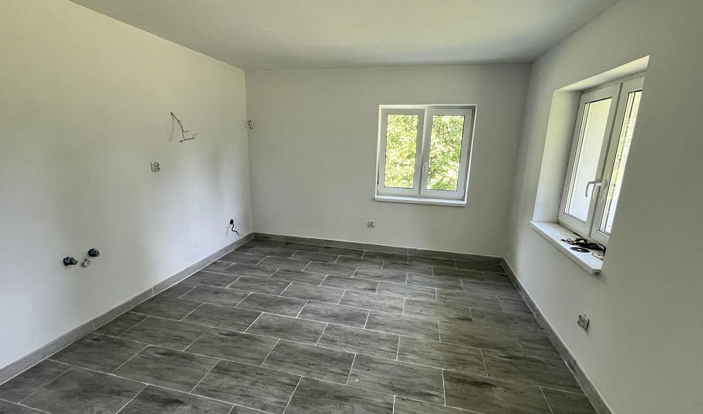 Prodej domu 160 m² s pozemkem 606 m², Jiříkov – náhled fotky 7