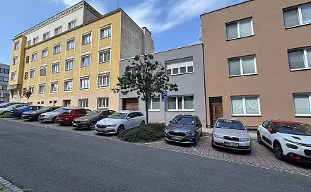 Prodej domu 247 m² s pozemkem 227 m², Lorencova, Zlín