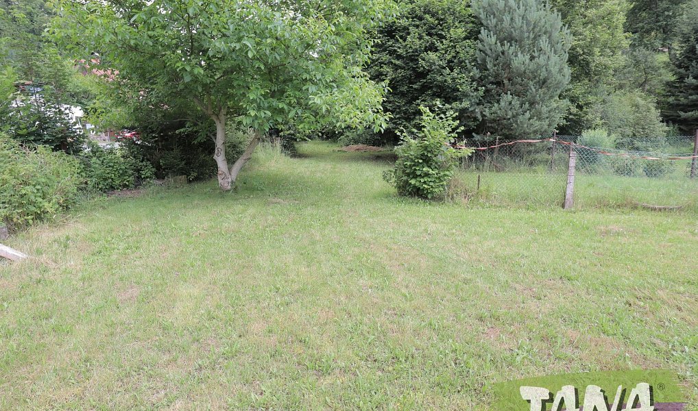 Prodej domu 316 m² s pozemkem 1 314 m², Pecka – náhled fotky 3