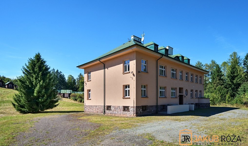 Prodej ubytovacího objektu 1 333 m², Heřmánkovice – náhled fotky 6