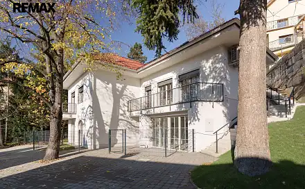 Prodej domu 462 m² s pozemkem 984 m², Před Skalkami I, Praha 10 - Záběhlice