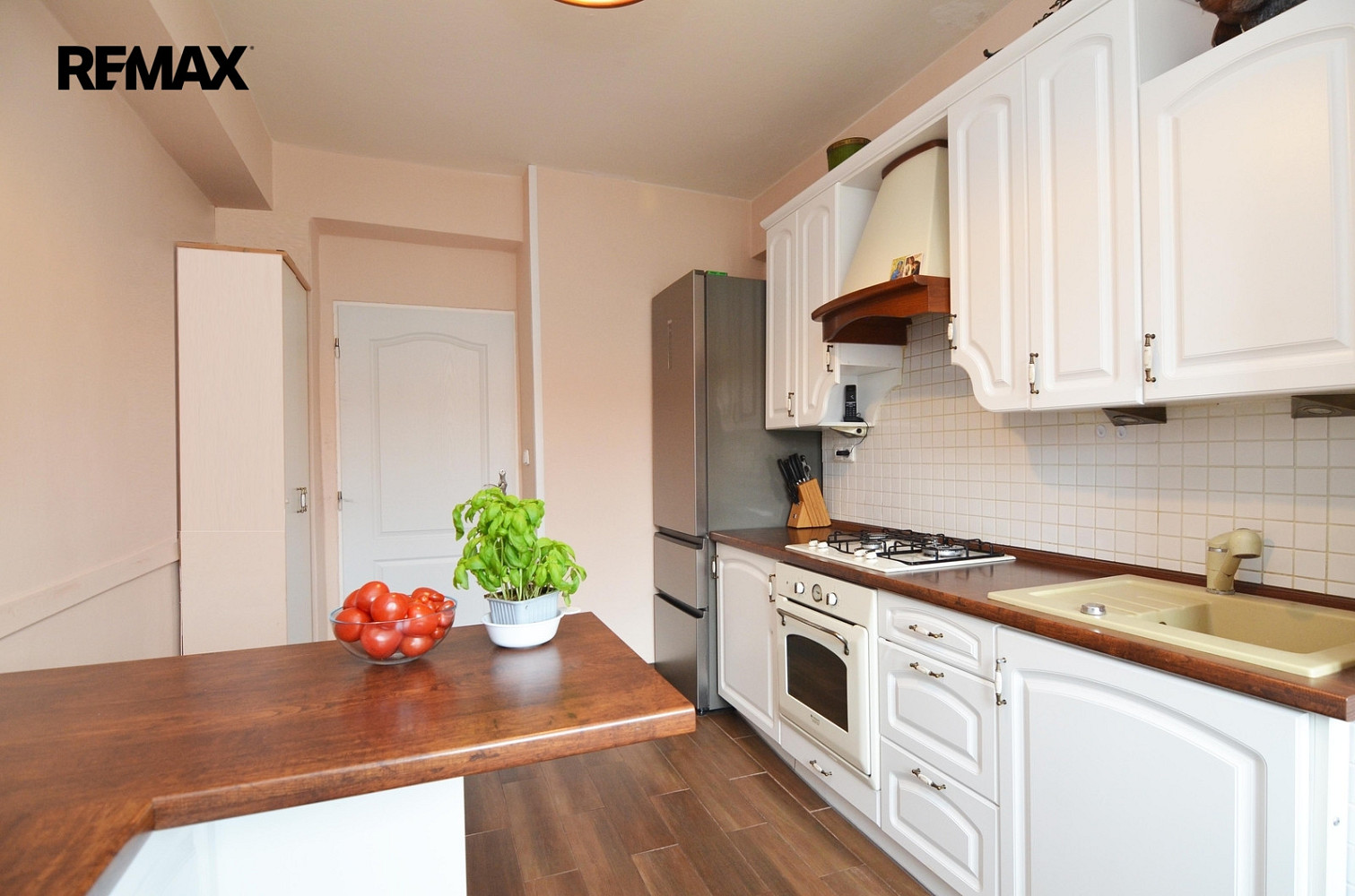 Prodej bytu 2+1 70 m² – pohled 3