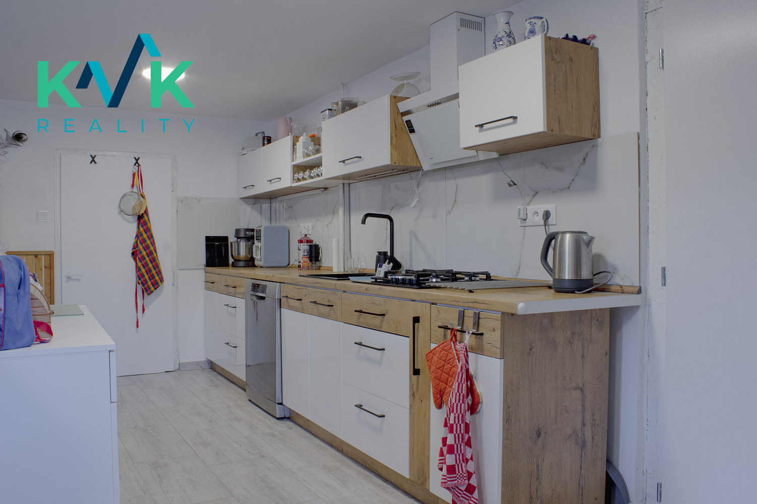 Prodej domu 200 m² s pozemkem 1 000 m² — photo 4