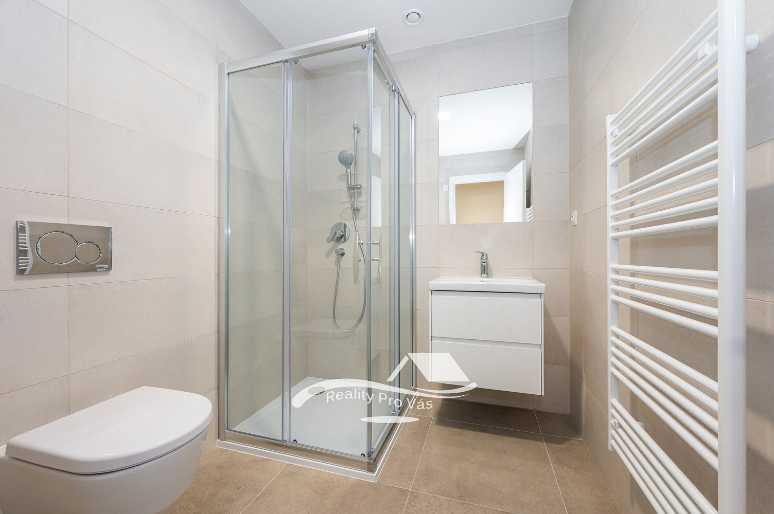 Pronájem bytu 1+kk 46 m² – fotografie 2