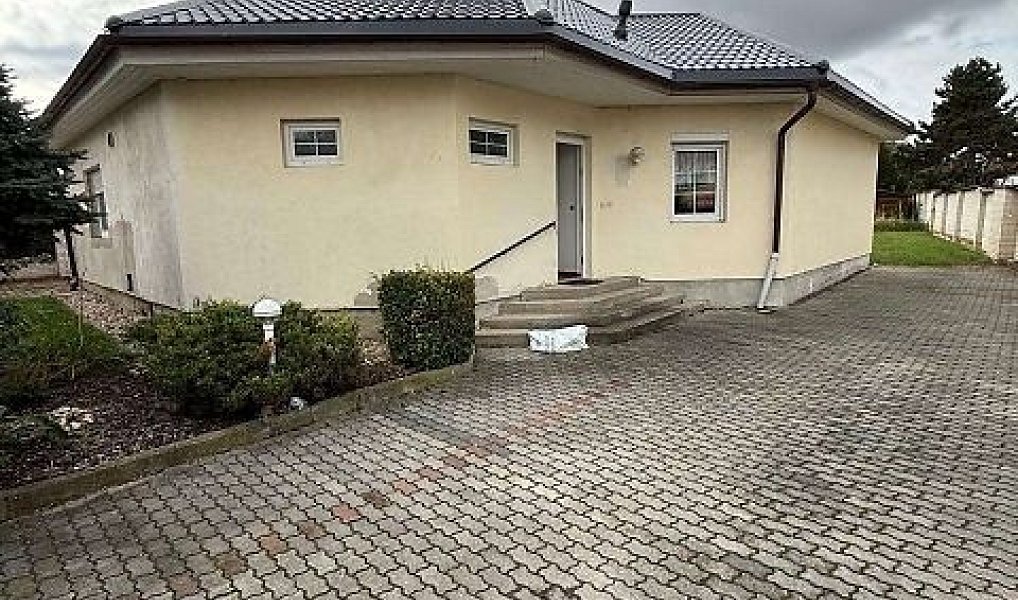 Pronájem domu 145 m² s pozemkem 1 049 m², Nehvizdy – náhled fotky 6