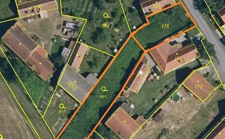 Prodej stavebního pozemku 705 m², Rouchovany - Šemíkovice, okres Třebíč
