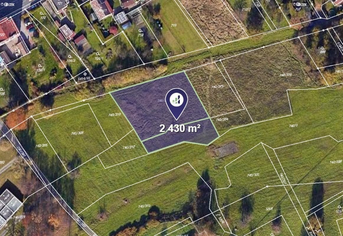 Prodej pozemku 2 430 m²