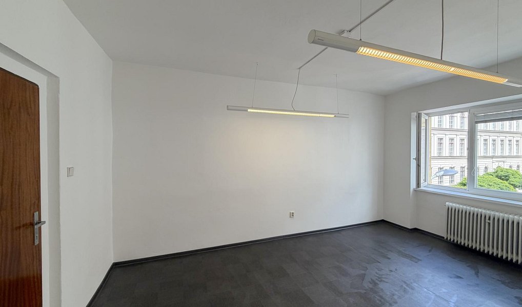 Pronájem kanceláře 35 m², Ústí nad Labem – náhled fotky 3
