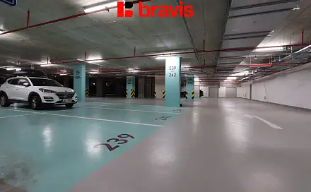Pronájem garážové stání, Palác Trnitá, blízko office park Vlněna, volné ihned, 8 garážových stání k, Fuchsova, Brno - Trnitá