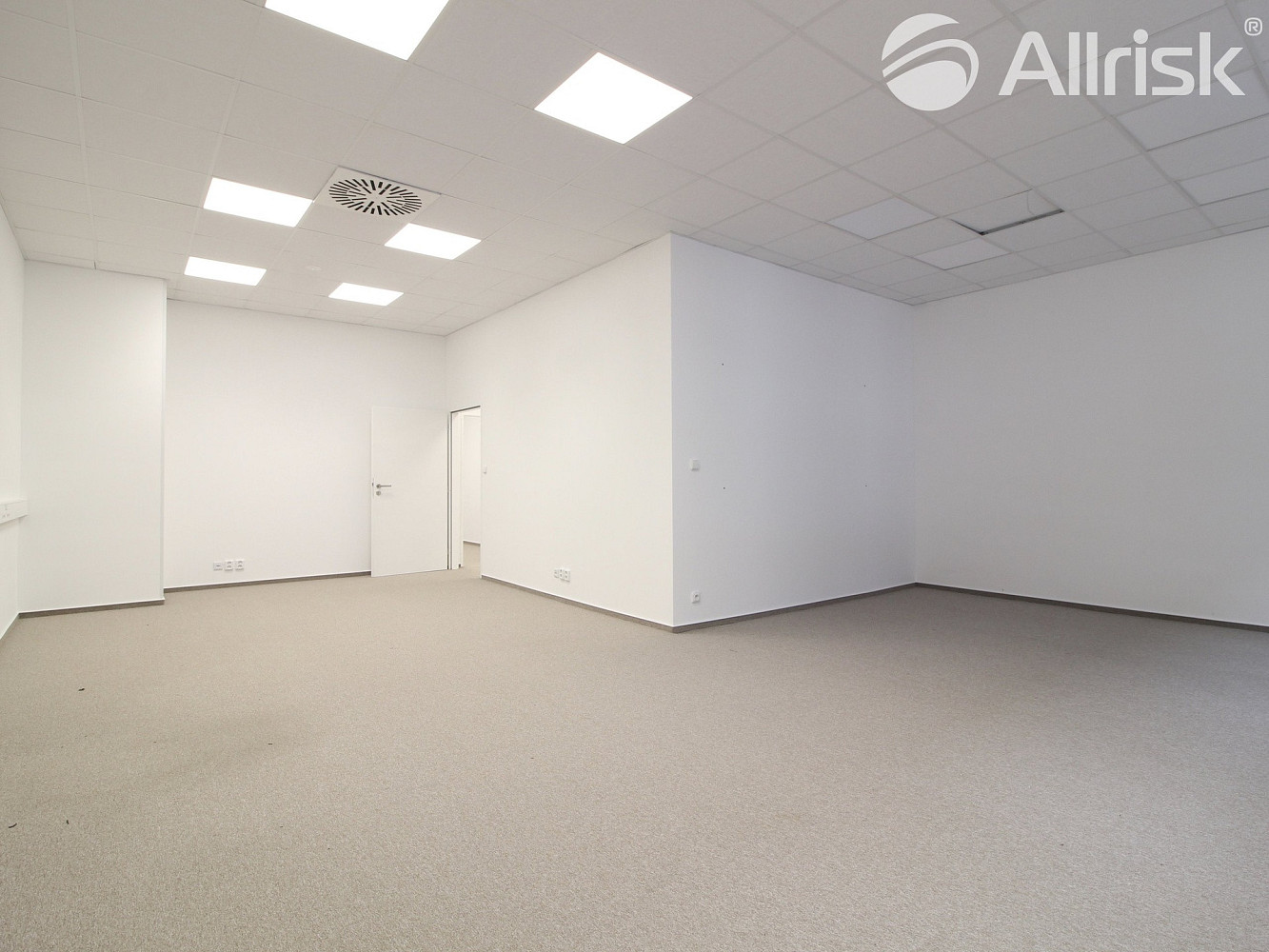 Pronájem kanceláře 15 m² – fotografie 4