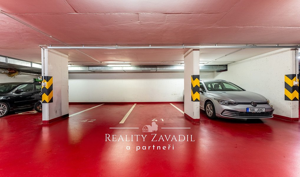 Prodej garážového stání 13 m2, Praha - Kyje, Praha – náhled fotky 7