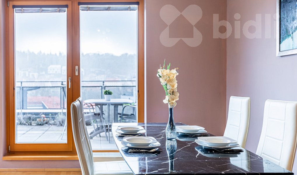 Pronájem bytu 3+kk 96 m², Praha – náhled fotky 2