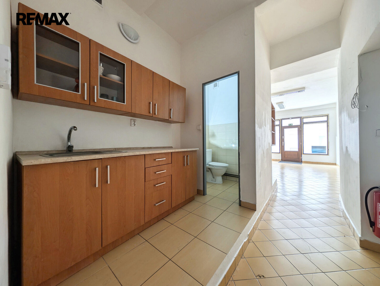 Pronájem obchodních prostor 46 m² – fotografie 5