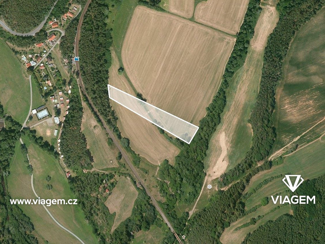 Prodej pole 970 m² – fotografie 2