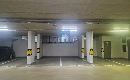 Prodej garážového parkovacího stání, Praha - Vysočany, ulice Poděbradská, Poděbradská, Praha 9 - Vysočany