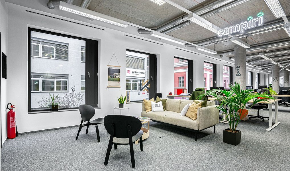 Pronájem komerčního prostoru, 539 m², Smíchov - Praha 5, Praha