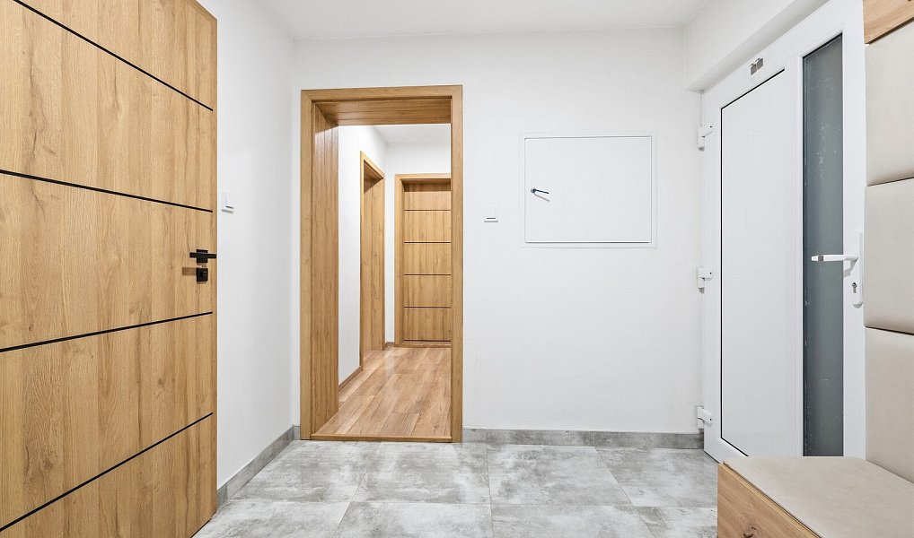 Prodej domu 159 m² s pozemkem 1 023 m², Lučina – náhled fotky 26