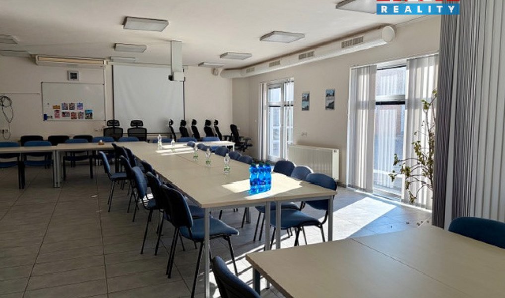 Pronájem kanceláře 180 m², Pardubice – náhled fotky 6