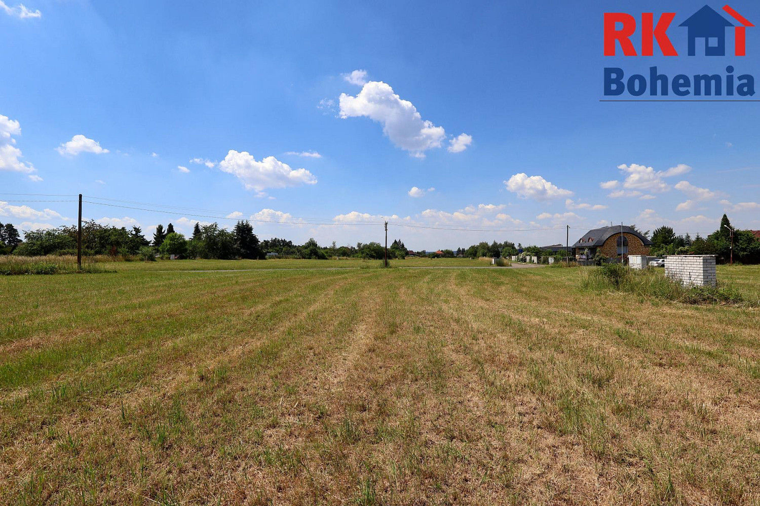 Prodej stavebního pozemku 953 m² – fotografie 2