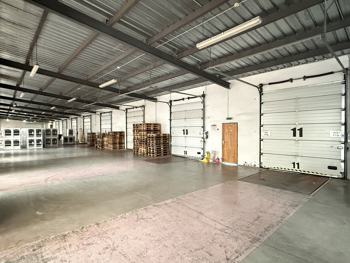 Pronájem skladovacích prostor 22 300 m² – fotografie 5