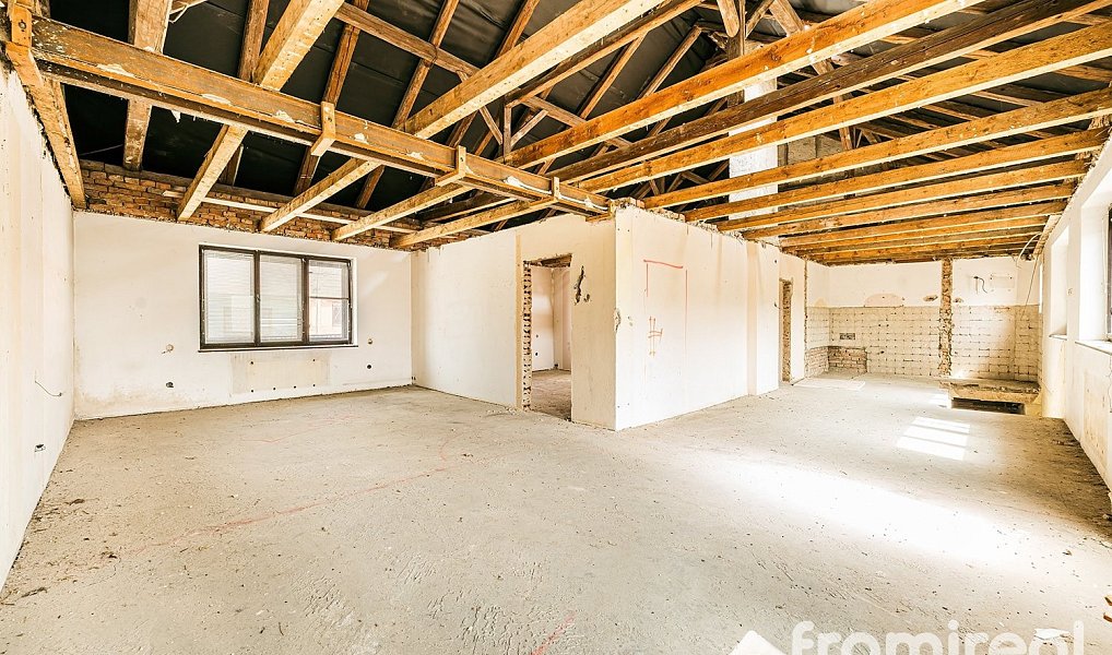 Prodej domu 200 m² s pozemkem 1 813 m², Lovčičky – náhled fotky 16