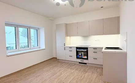 Pronájem bytu 2+kk 43 m²