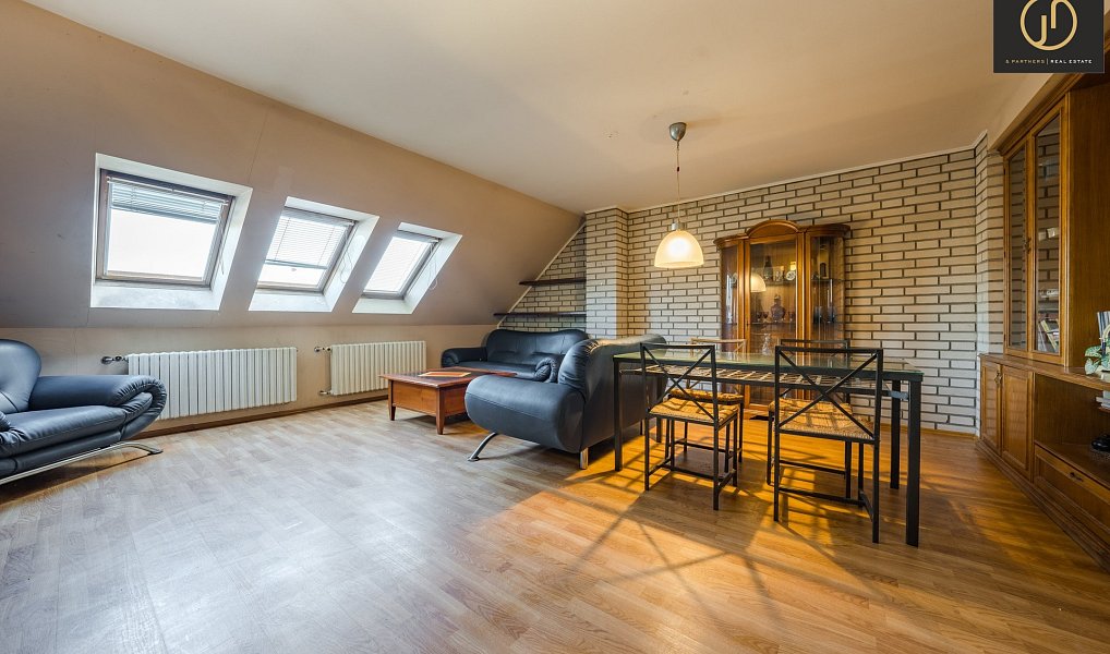 Prodej domu 535 m² s pozemkem 3 420 m², Sýkořice – náhled fotky 14