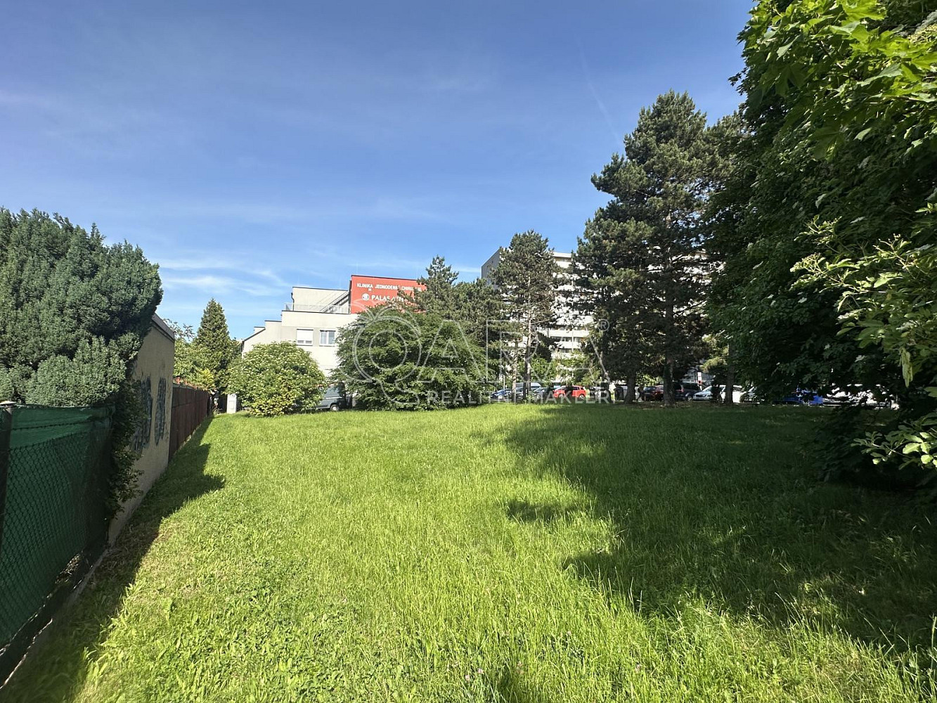 Pronájem komerčního pozemku 1 347 m²