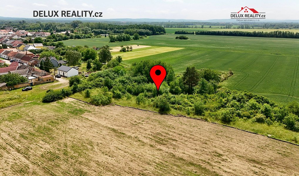 Prodej stavebního pozemku 1 947 m², Hevlín – náhled fotky 2