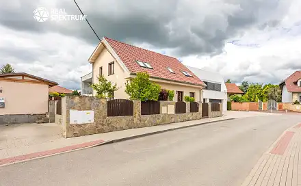 Prodej domu 147 m² s pozemkem 154 m², Střední, Moravany, okres Brno-venkov
