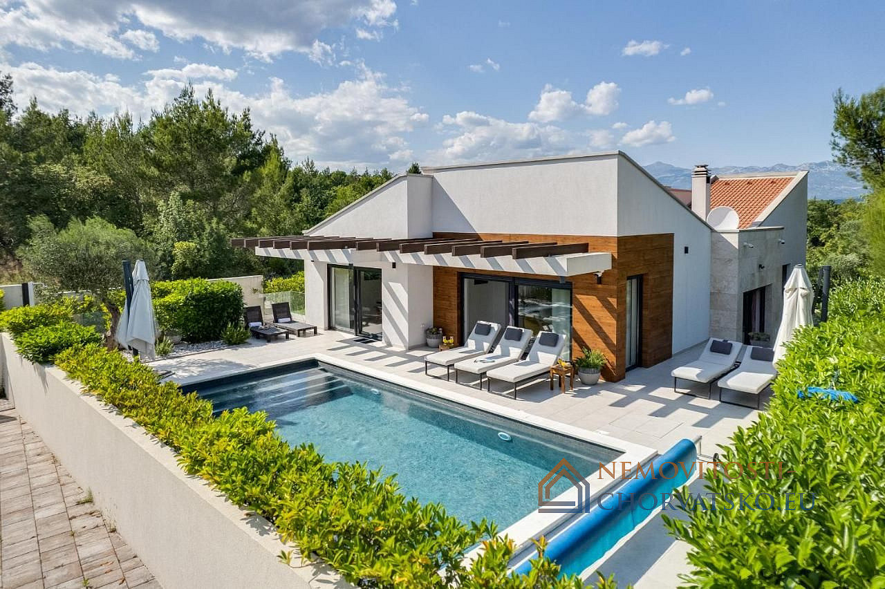 Prodej domu 172 m² s pozemkem 589 m² - Vista 4