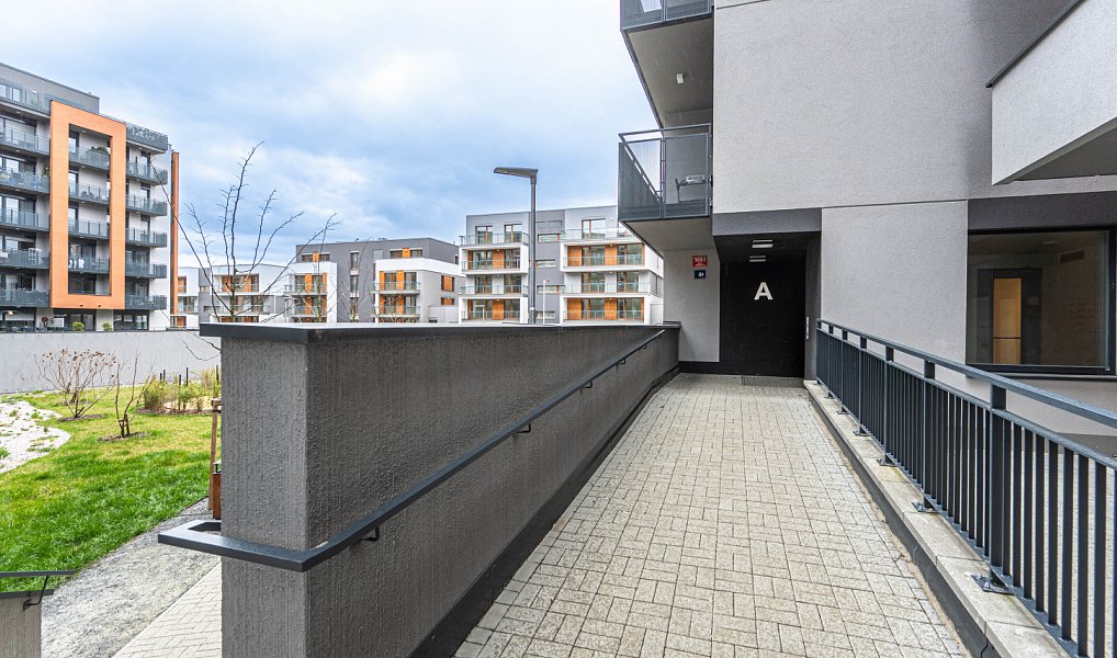 Prodej bytu 1+kk 34 m², Praha – náhled fotky 21