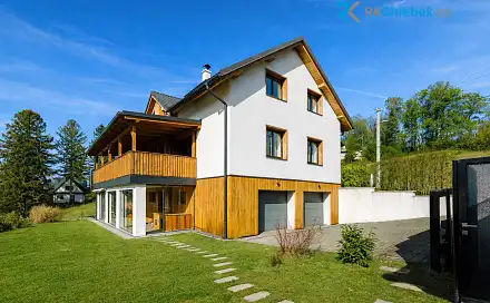 Prodej domu 298 m² s pozemkem 1 890 m², Malenovice, okres Frýdek-Místek