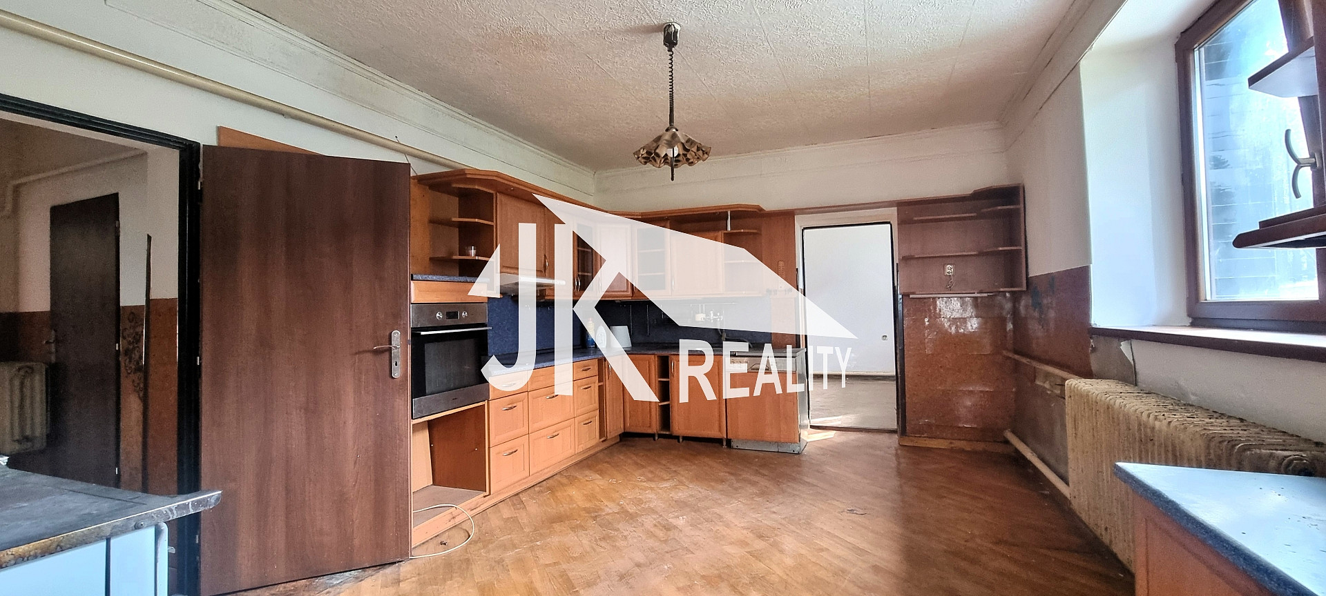 Prodej domu 300 m² s pozemkem 2 245 m² — photo 4
