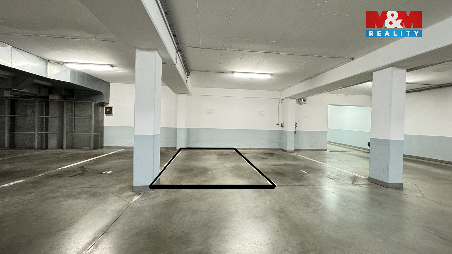 Pronájem garážového stání, 13 m2, Šumperk, ul. Langrova – fotografie 2
