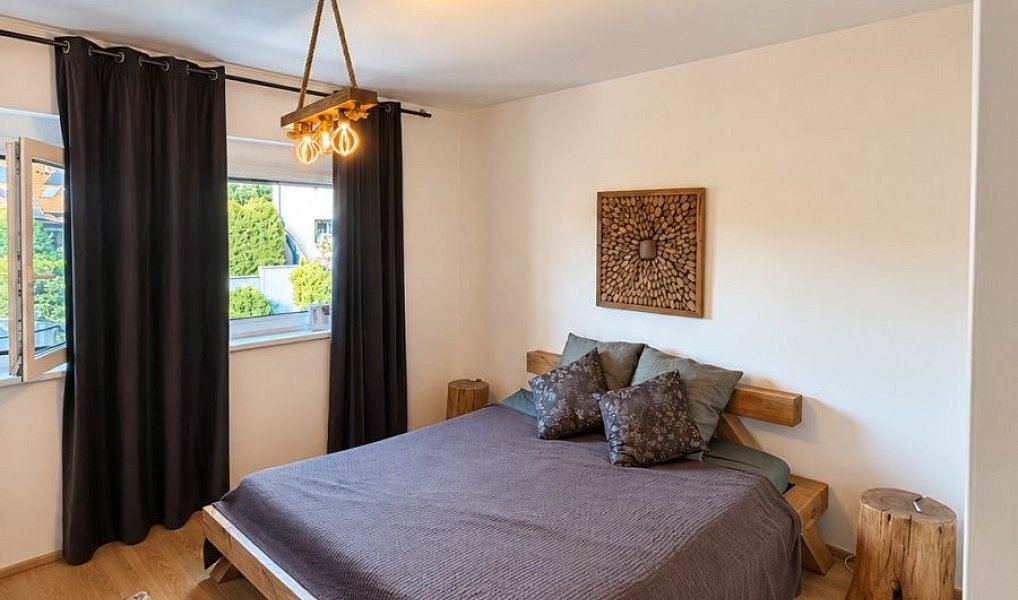 Prodej domu 124 m² s pozemkem 354 m², Rudná – náhled fotky 11